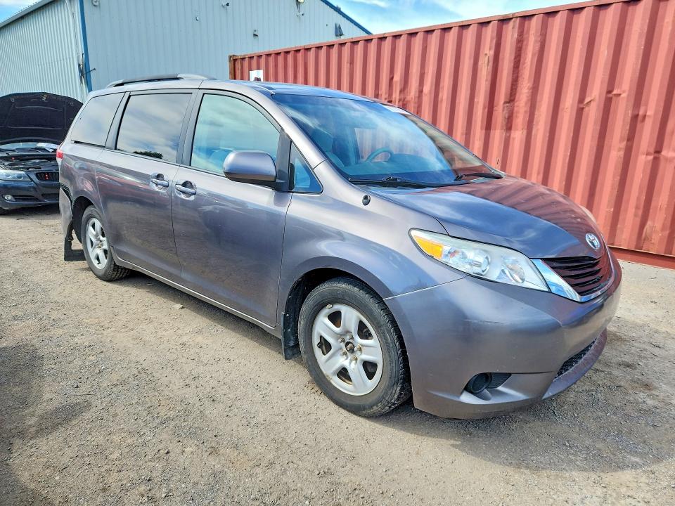 Aukcja sprzedaży 2012 Toyota Sienna, vin: 5TDKK3DC5CS226125, numer aukcji: 67777216