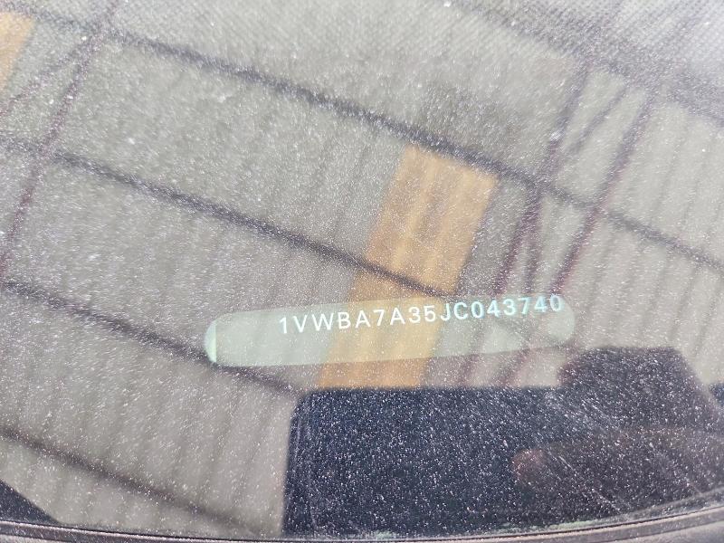 68965926 :رقم المزاد ، 1VWBA7A35JC043740 vin ، 2018 Volkswagen Passat مزاد بيع