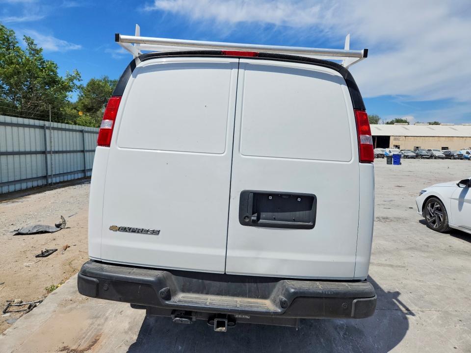 2026 Chevrolet Express 2500 მანქანა იყიდება აუქციონზე, vin: 1GCWGAFP4T1175754, აუქციონის ნომერი: 67144366