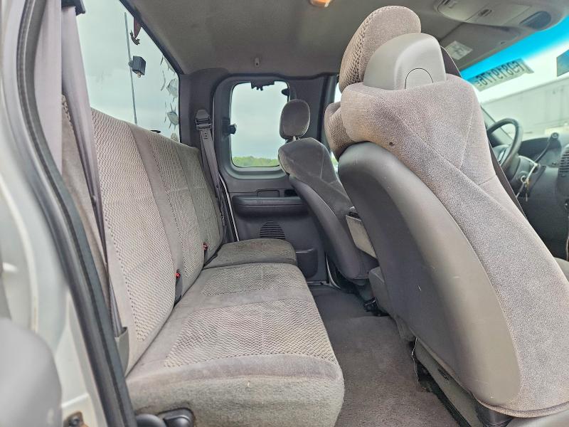 69819176 :رقم المزاد ، 1FTRX18L82NA86266 vin ، 2002 Ford F150 مزاد بيع
