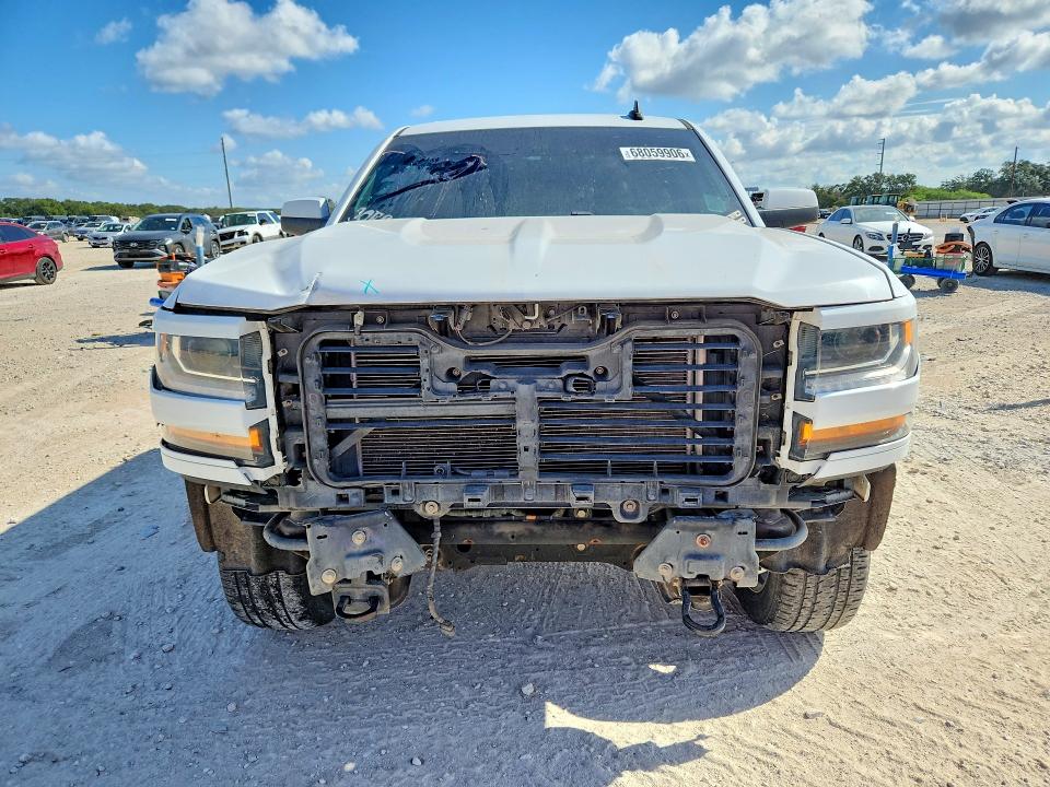 68059906 :رقم المزاد ، 3GCUKREC5JG148273 vin ، 2018 Chevrolet Silverado مزاد بيع