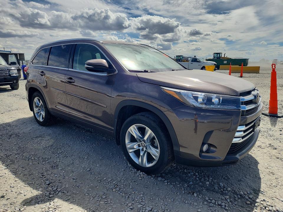 Продажа на аукционе авто 2017 Toyota Highlander, vin: 5TDDZRFH7HS403409, номер лота: 69001076