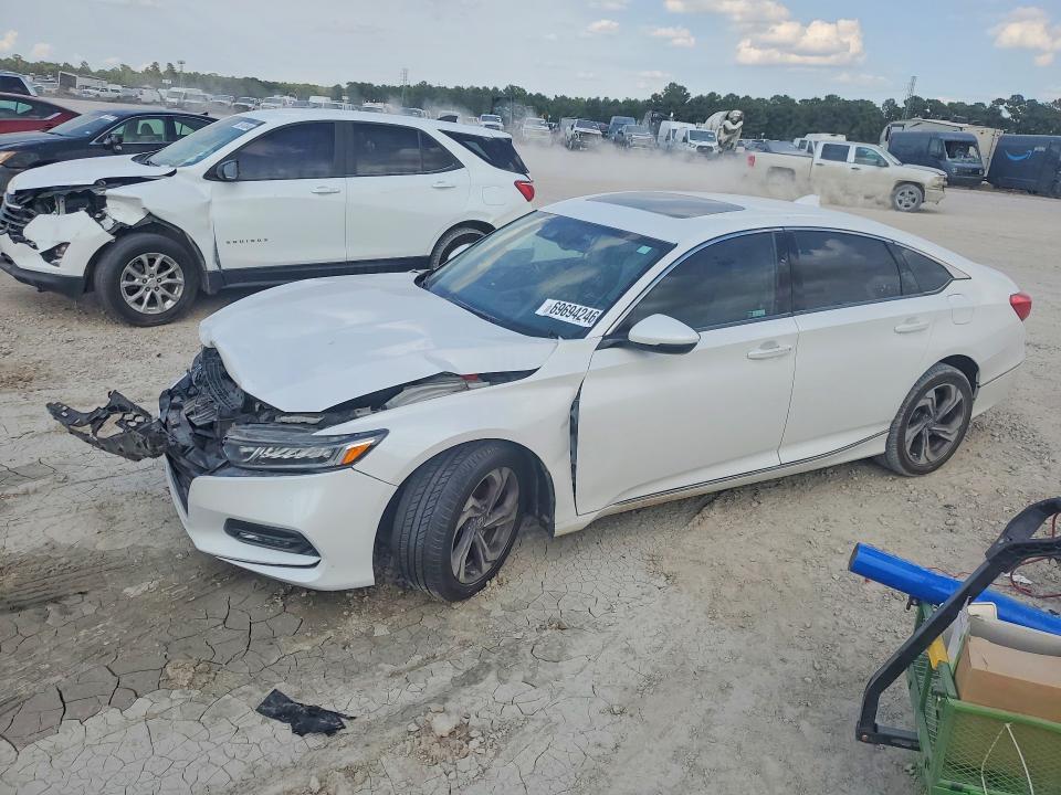 Aukcja sprzedaży 2018 Honda Accord, vin: 1HGCV1F59JA188571, numer aukcji: 69694246