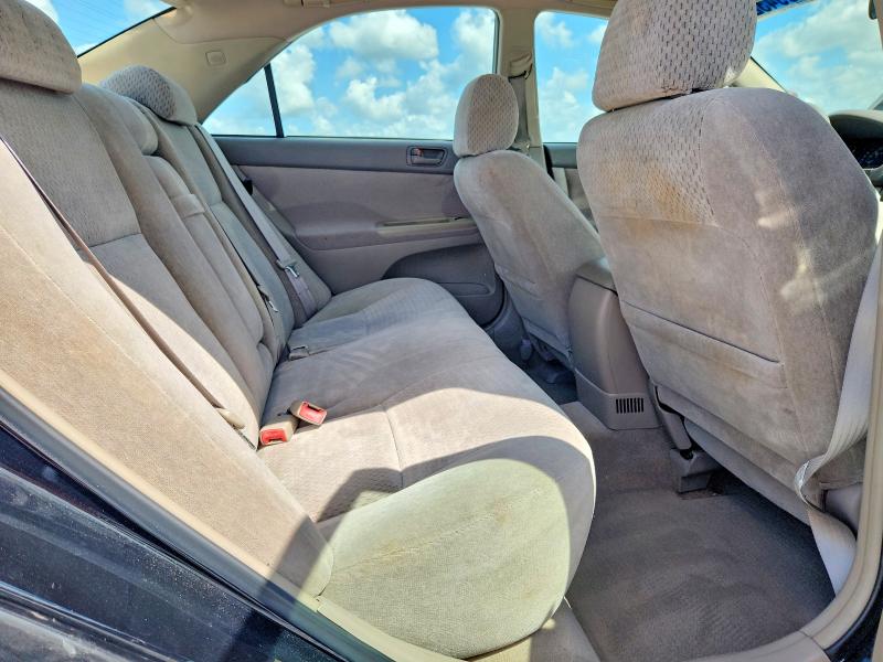68943246 :رقم المزاد ، 4T1BE30K73U158809 vin ، 2003 Toyota Camry مزاد بيع