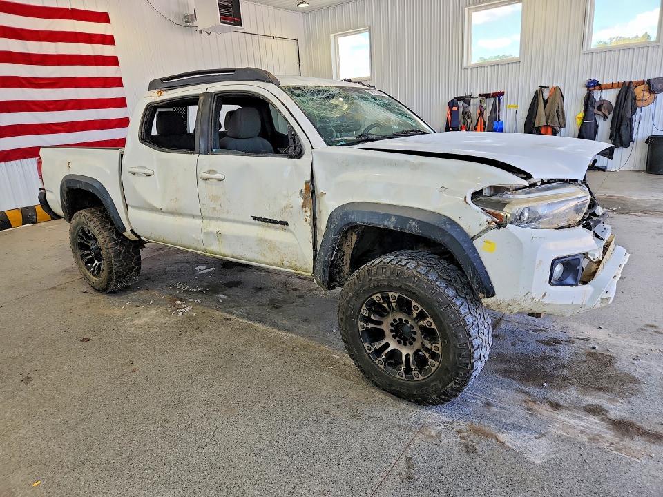 Продажа на аукционе авто 2017 Toyota Tacoma, vin: 3TMCZ5AN8HM111530, номер лота: 68089856