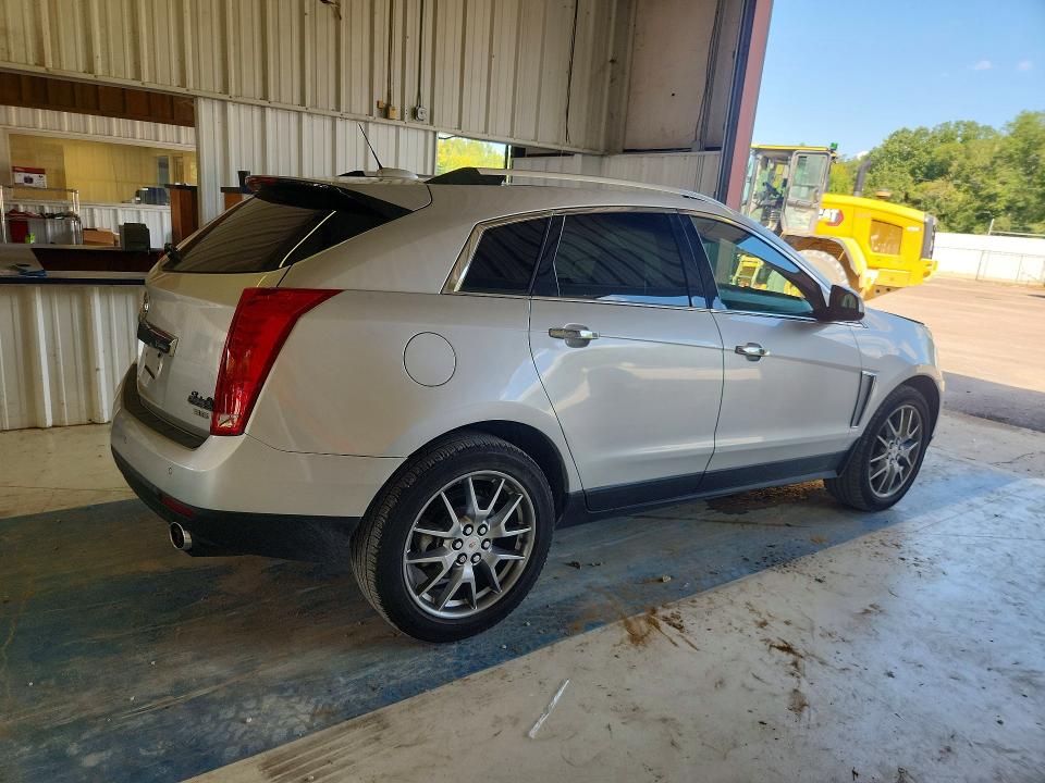 2015 Cadillac Srx მანქანა იყიდება აუქციონზე, vin: 3GYFNEE39FS527297, აუქციონის ნომერი: 68792376
