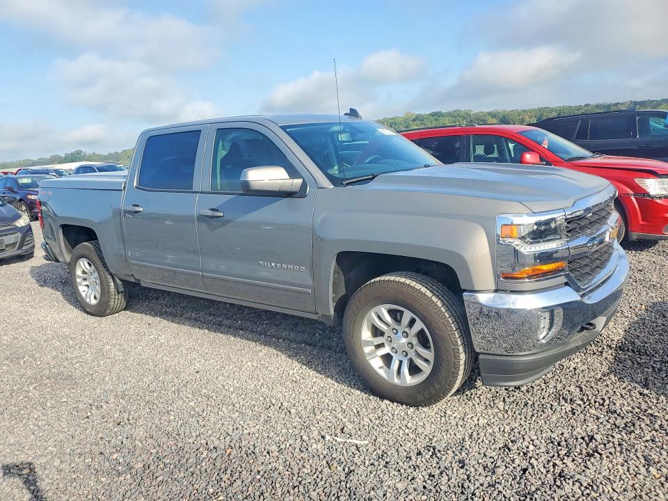 68782136 :رقم المزاد ، 3GCUKREC6HG246884 vin ، 2017 Chevrolet Silverado مزاد بيع