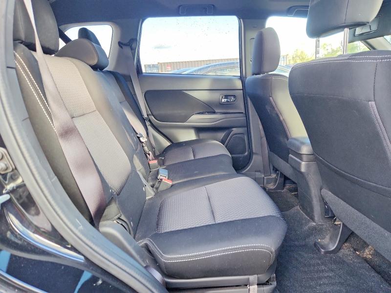 Продажа на аукционе авто 2018 Mitsubishi Outlander, vin: JA4AD3A38JZ020653, номер лота: 70264256