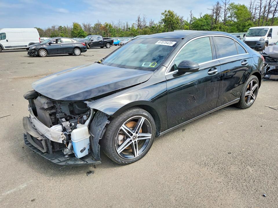 2019 Mercedes-benz A მანქანა იყიდება აუქციონზე, vin: WDD3G4FB7KW034872, აუქციონის ნომერი: 67076426