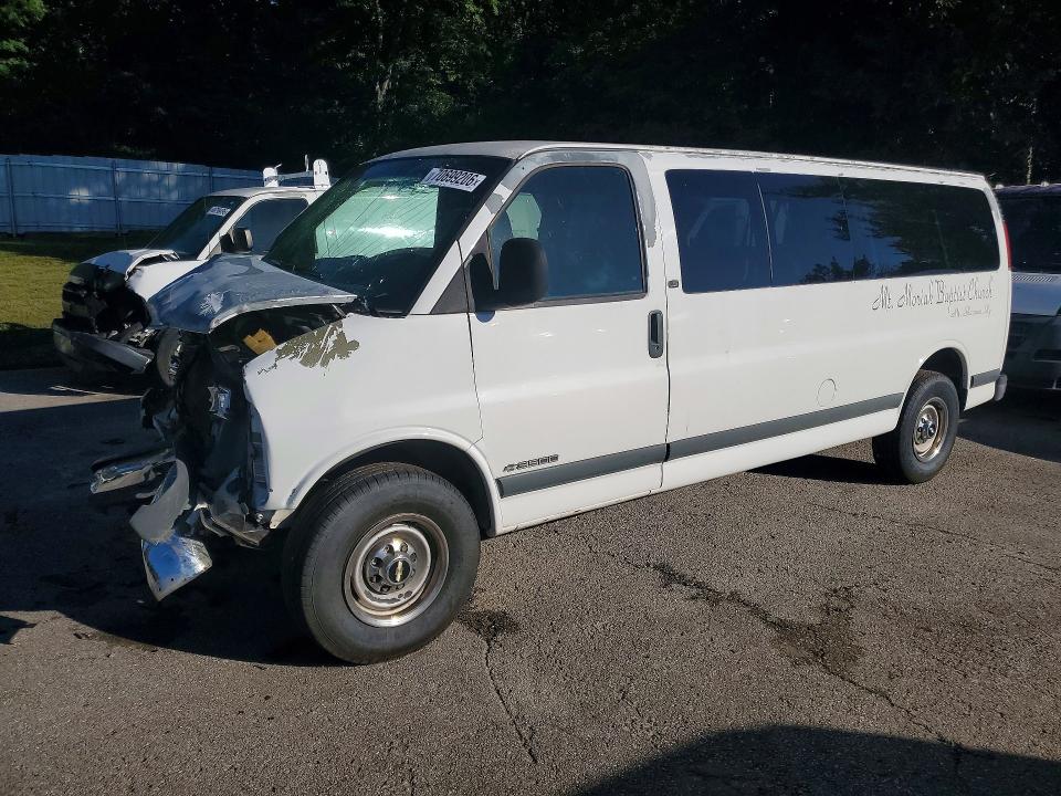 Auction sale of the 2002 Chevrolet Express G3500, vin: 1GAHG39G621126806, lot number: 70699206