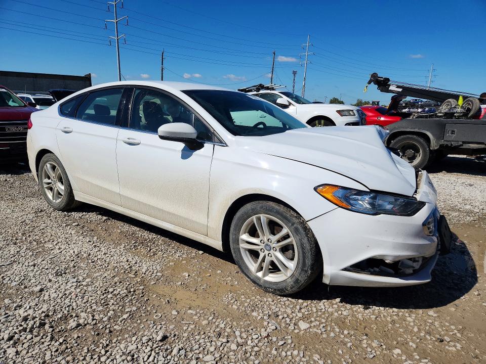 70522356 :رقم المزاد ، 3FA6P0H75JR226968 vin ، 2018 Ford Fusion مزاد بيع