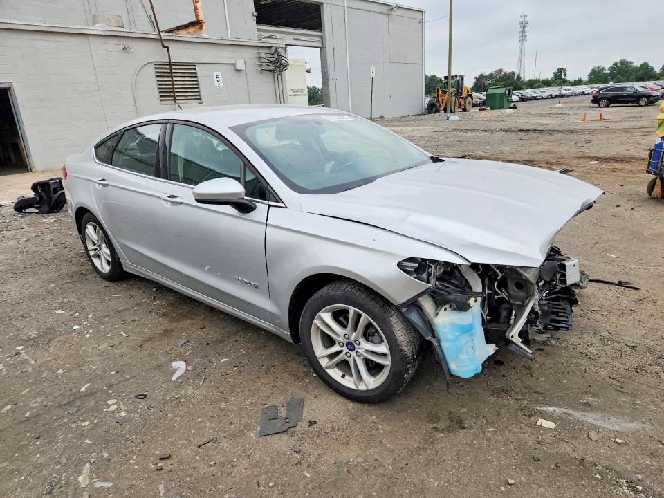 2018 Ford Fusion მანქანა იყიდება აუქციონზე, vin: 3FA6P0LU4JR102249, აუქციონის ნომერი: 67732386