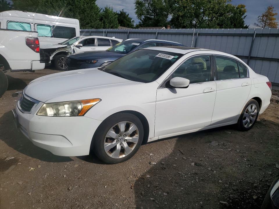 Auction sale of the 2008 Honda Accord, vin: 1HGCP26718A078416, lot number: 68330386