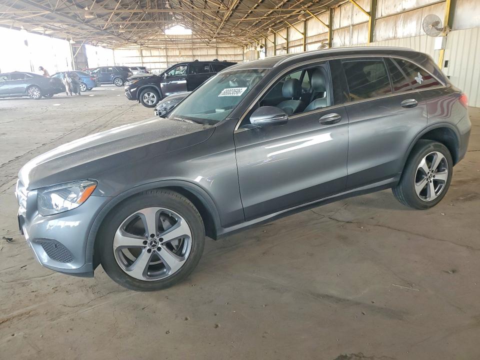 68003696 :رقم المزاد ، WDC0G4JB3JV046858 vin ، 2018 Mercedes-benz Glc مزاد بيع
