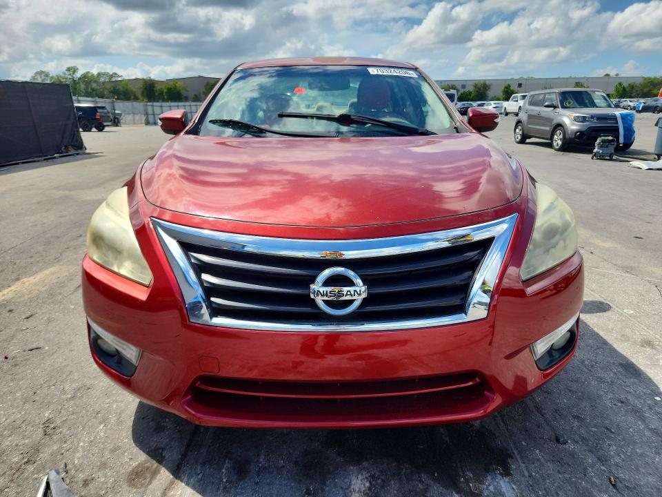 Продажа на аукционе авто 2015 Nissan Altima, vin: 1N4AL3APXFC263604, номер лота: 70324206