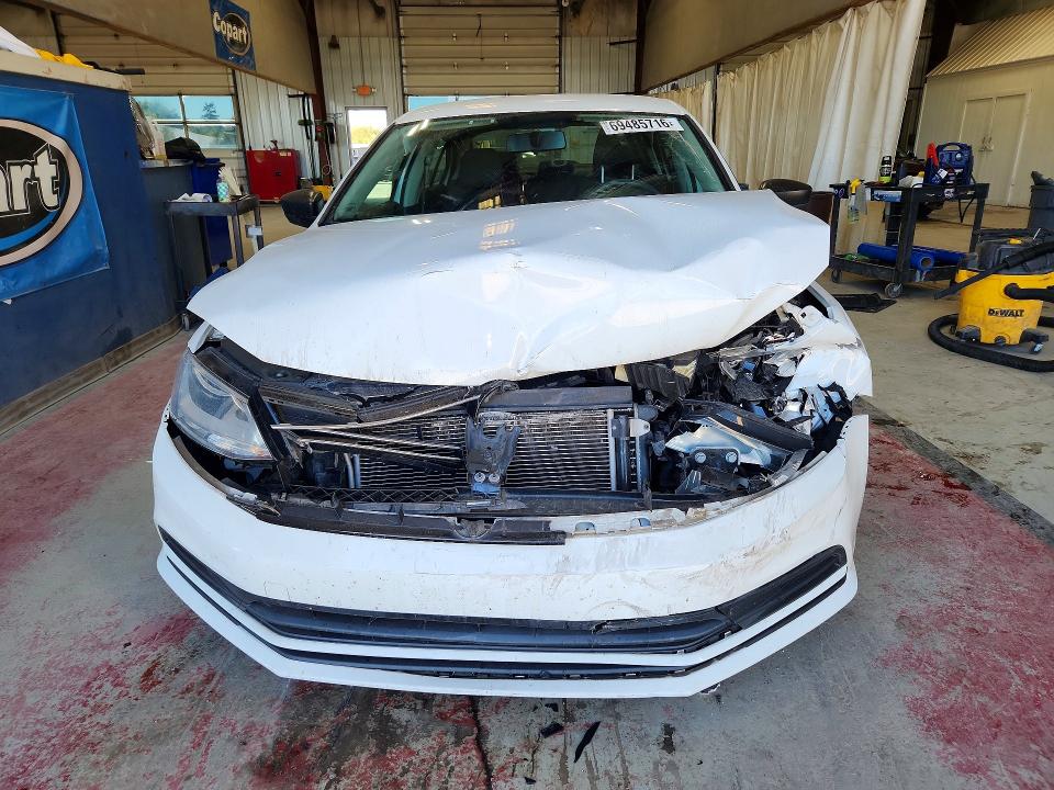 Продажа на аукционе авто 2015 Volkswagen Jetta, vin: 3VW1K7AJ9FM421247, номер лота: 69485716