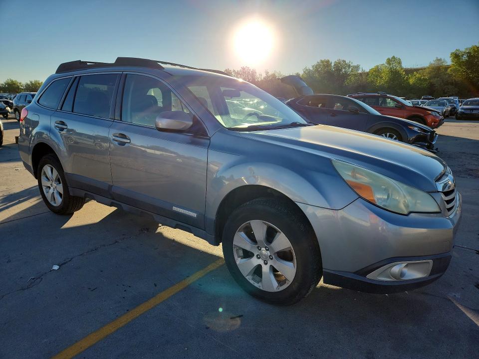 2010 Subaru Outback მანქანა იყიდება აუქციონზე, vin: 4S4BRCCC0A3354859, აუქციონის ნომერი: 67982496