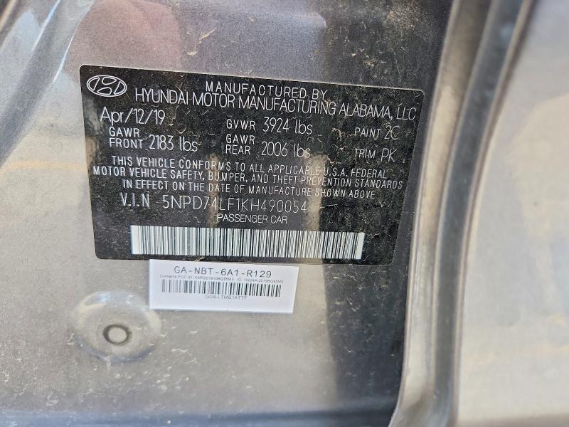 67446106 :رقم المزاد ، 5NPD74LF1KH490054 vin ، 2019 Hyundai Elantra مزاد بيع