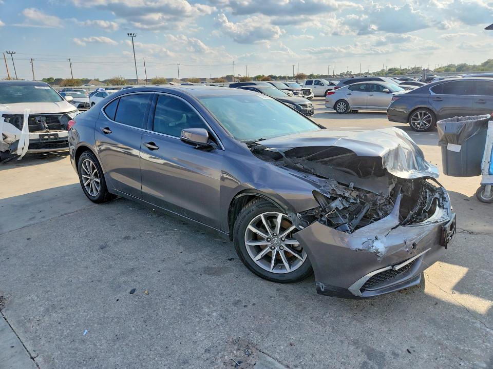 70544416 :رقم المزاد ، 19UUB1F36JA001752 vin ، 2018 Acura Tlx مزاد بيع