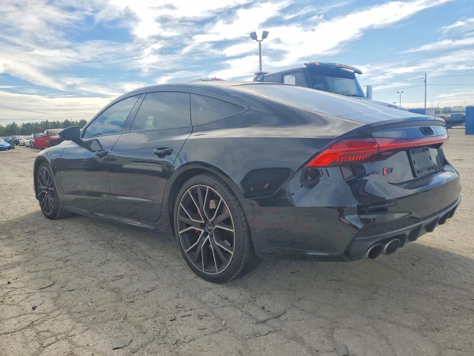 69451336 :رقم المزاد ، WAUSFBF2XMN046615 vin ، 2021 Audi S7 مزاد بيع