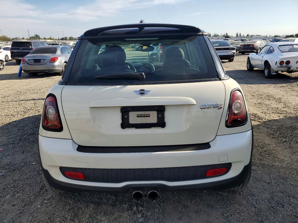 Продажа на аукционе авто 2009 Mini Cooper, vin: WMWMF73509TW82631, номер лота: 69987616