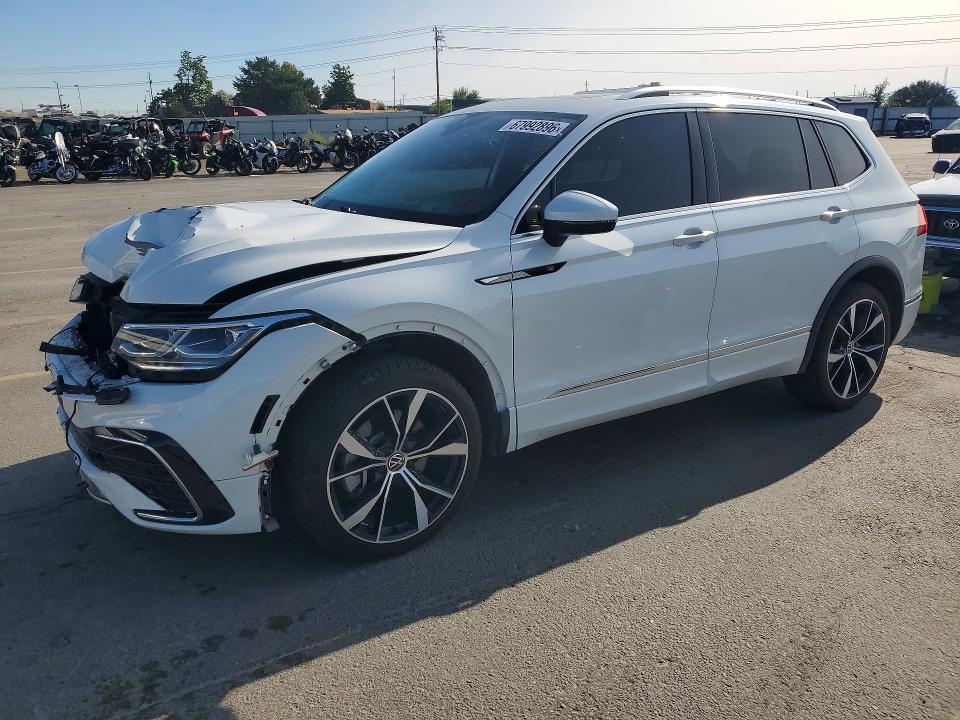 2022 Volkswagen Tiguan მანქანა იყიდება აუქციონზე, vin: 3VV4B7AX3NM138721, აუქციონის ნომერი: 67992896