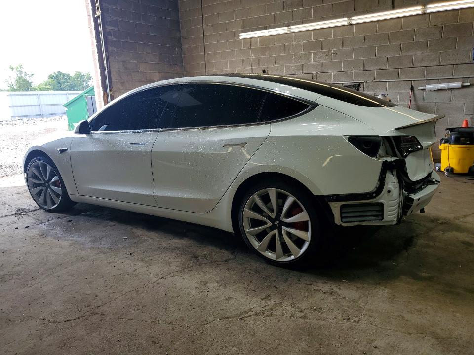 Продажа на аукционе авто 2018 Tesla Model 3, vin: 5YJ3E1EB8JF106570, номер лота: 67054766