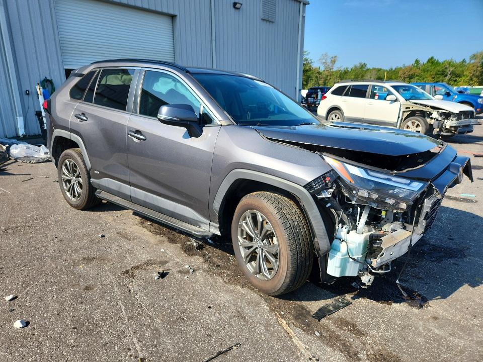 67999166 :رقم المزاد ، 4T3B6RFV5NU092014 vin ، 2022 Toyota Rav4 مزاد بيع