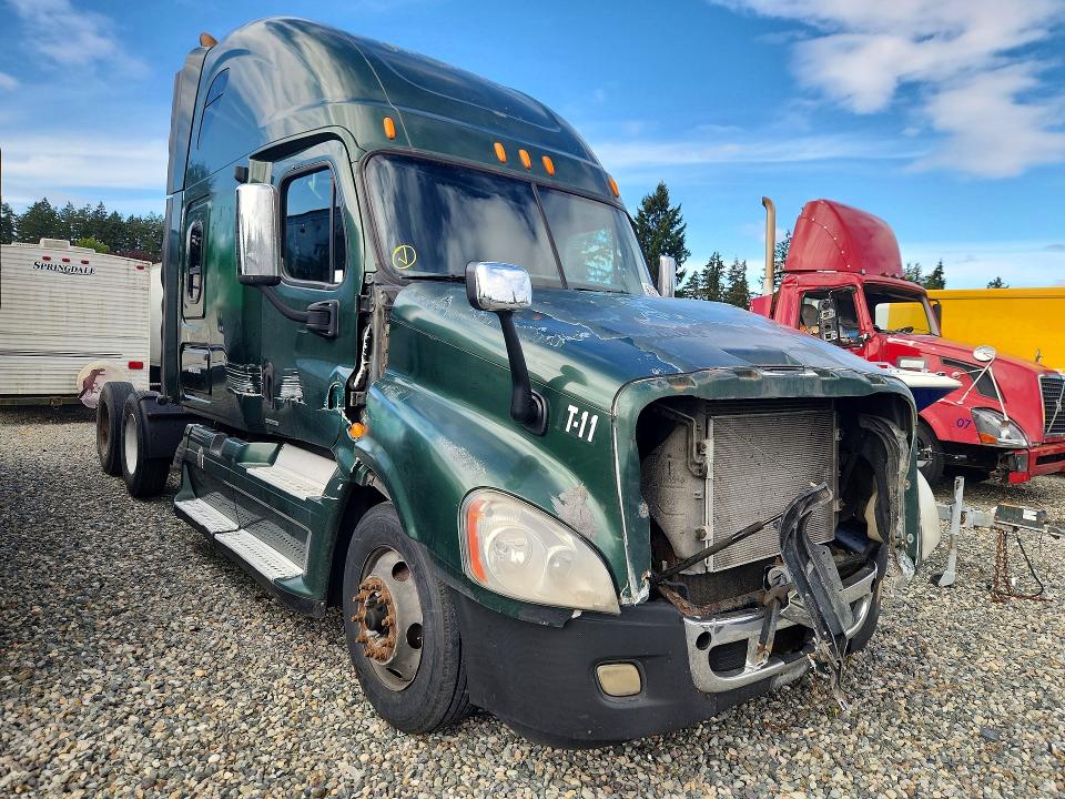 Продаж на аукціоні авто 2010 Freightliner Cascadia 125, vin: 1FUJGLDR3ASAH9235, номер лоту: 68241526