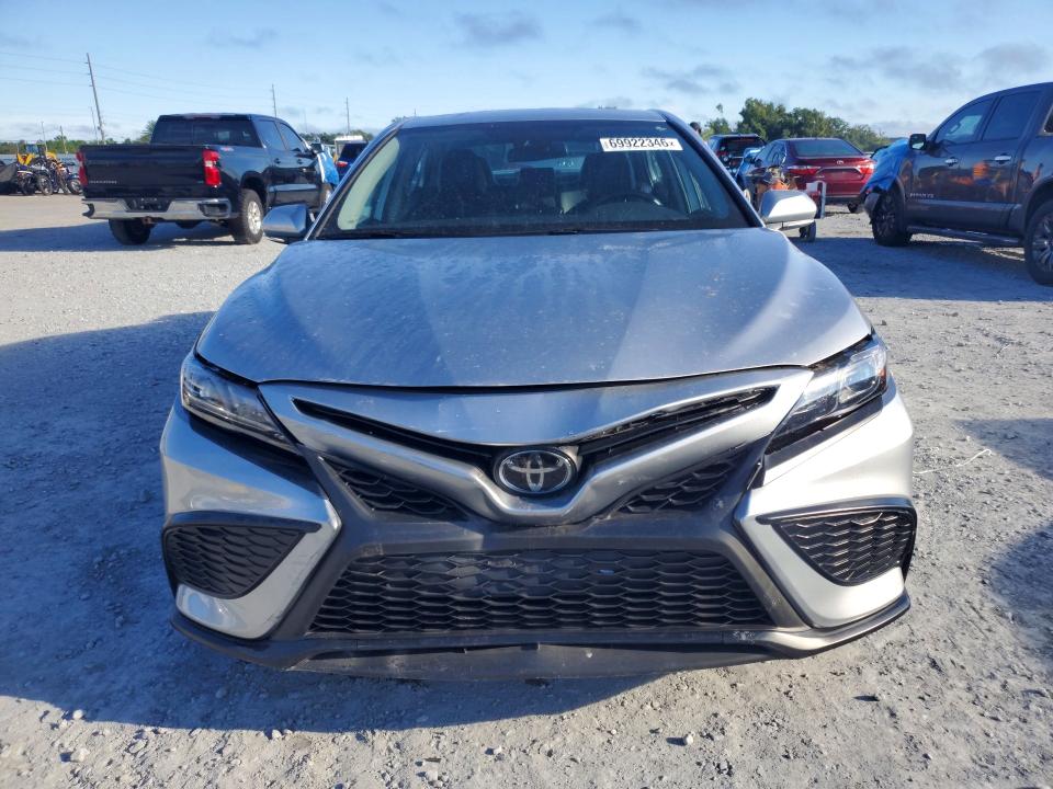 Продажа на аукционе авто 2023 Toyota Camry, vin: 4T1G11AK0PU839534, номер лота: 69922346