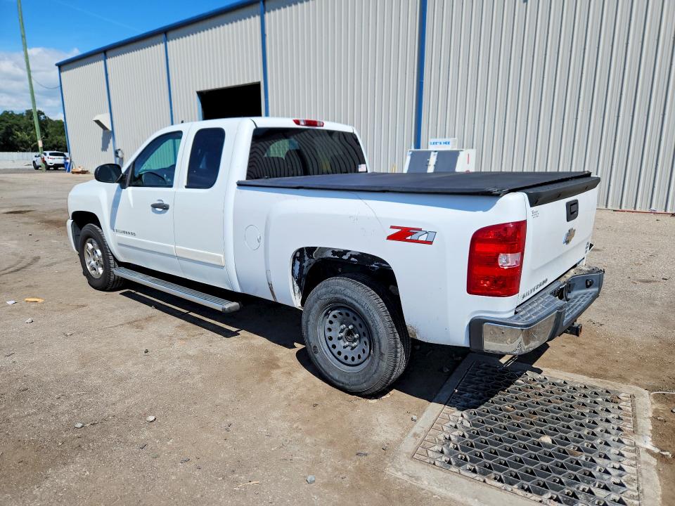70797596 :رقم المزاد ، 2GCEC19J281290580 vin ، 2008 Chevrolet Silverado مزاد بيع
