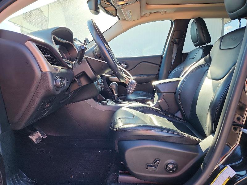 68423576 :رقم المزاد ، 1C4PJMDB3JD522596 vin ، 2018 Jeep Cherokee مزاد بيع