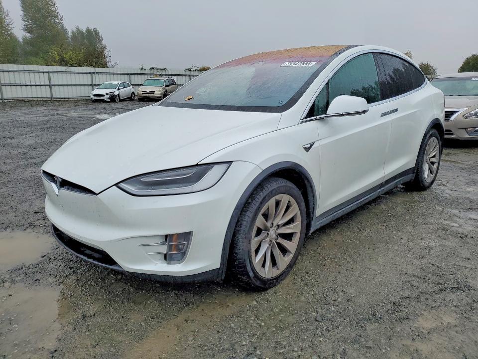 Продажа на аукционе авто 2019 Tesla Model X, vin: 5YJXCDE22KF181971, номер лота: 70947566