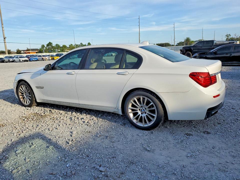 Продажа на аукционе авто 2013 Bmw 750, vin: WBAYE8C52DD133784, номер лота: 70659086