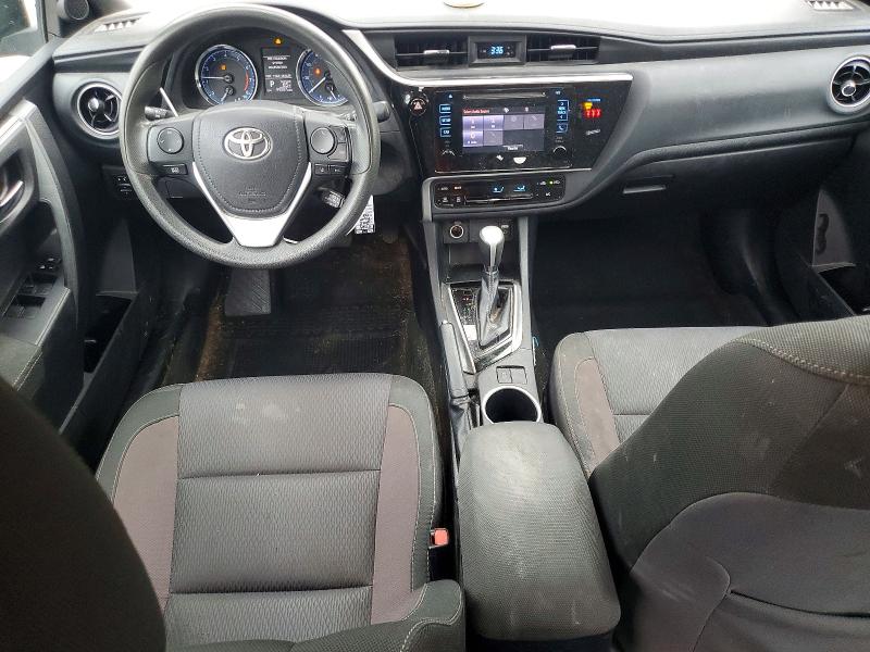 70075256 :رقم المزاد ، 2T1BURHE0JC090498 vin ، 2018 Toyota Corolla مزاد بيع