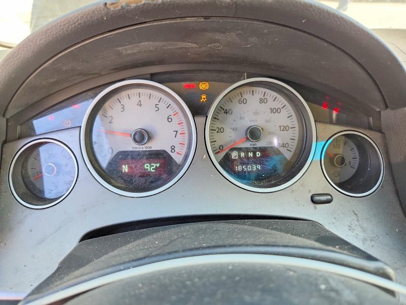 2011 Volkswagen Routan მანქანა იყიდება აუქციონზე, vin: 2V4RW3DG7BR803014, აუქციონის ნომერი: 67938816