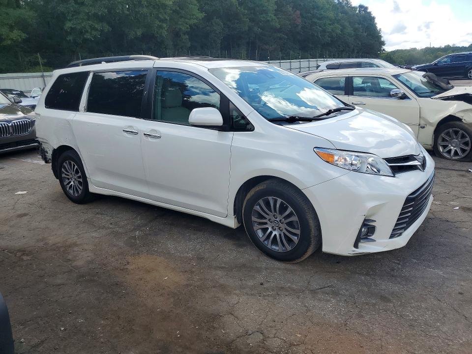 Продажа на аукционе авто 2018 Toyota Sienna, vin: 5TDYZ3DC1JS951174, номер лота: 68145346