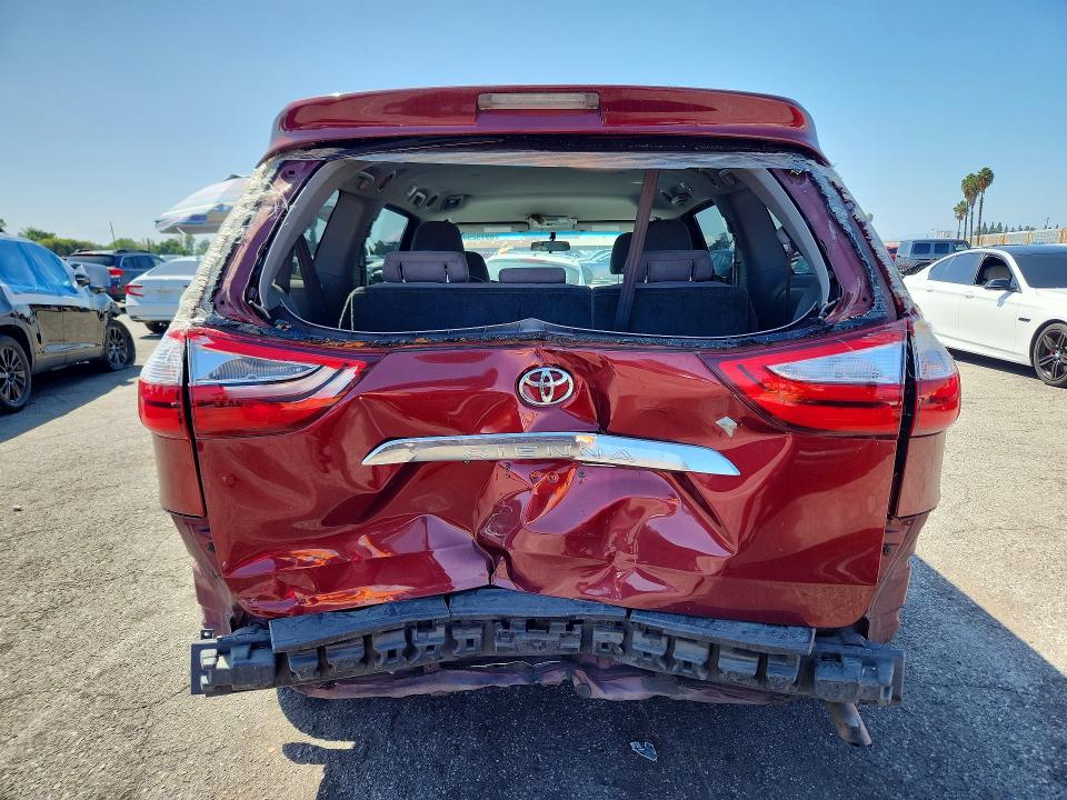 Продаж на аукціоні авто 2015 Toyota Sienna, vin: 5TDZK3DC5FS576342, номер лоту: 69192546