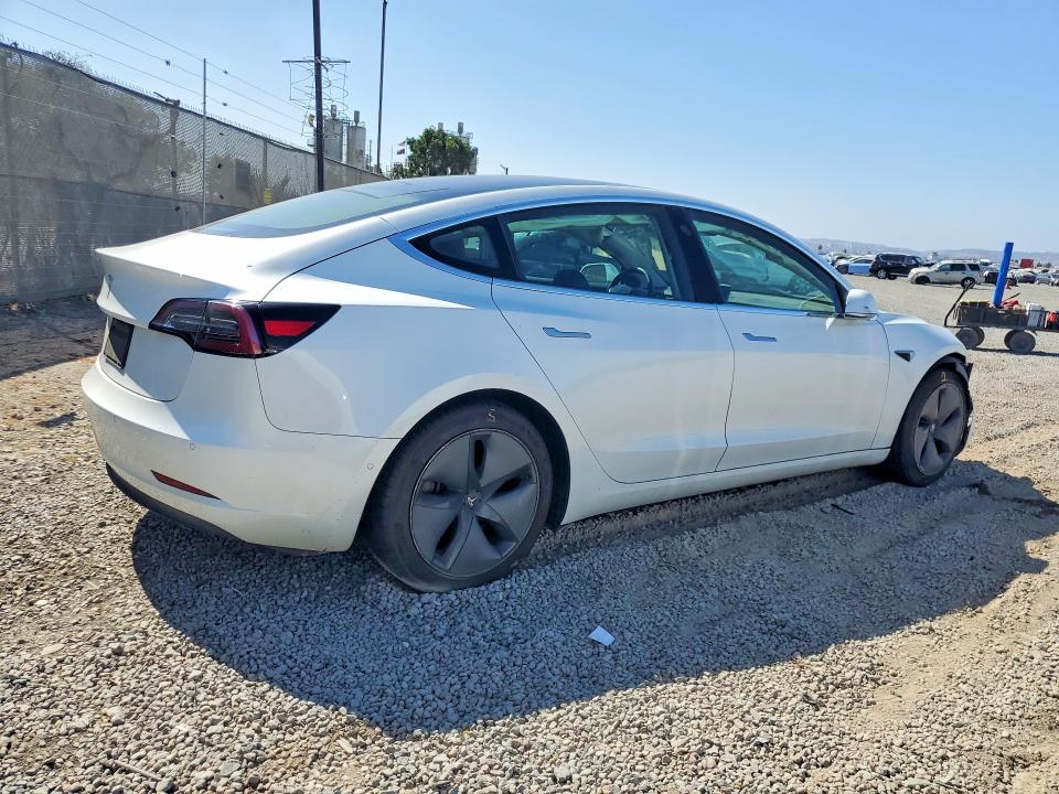 69202736 :رقم المزاد ، 5YJ3E1EA7LF745081 vin ، 2020 Tesla Model 3 مزاد بيع