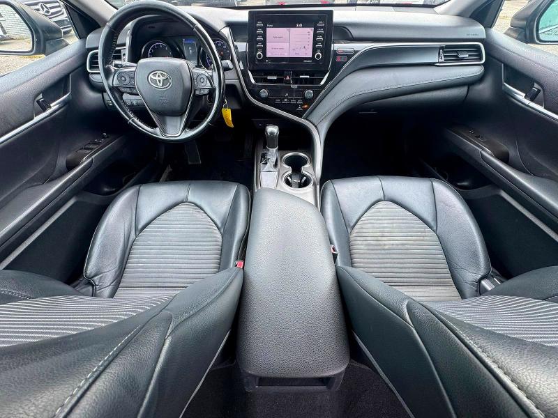 68888376 :رقم المزاد ، 4T1G11AK0MU444085 vin ، 2021 Toyota Camry مزاد بيع