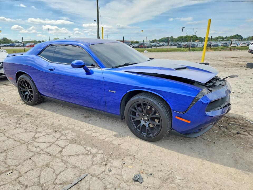 68392446 :رقم المزاد ، 2C3CDZBT1JH327974 vin ، 2018 Dodge Challenger مزاد بيع