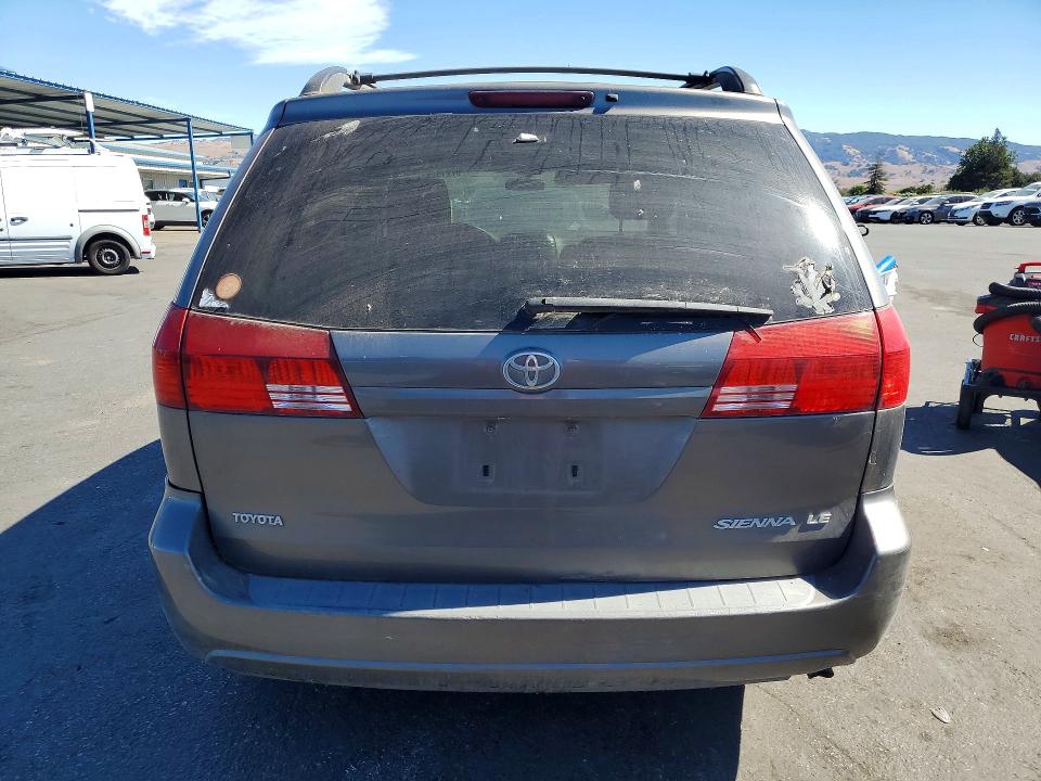 70721526 :رقم المزاد ، 5TDZA23C84S045650 vin ، 2004 Toyota Sienna مزاد بيع