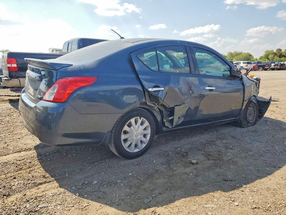 2015 Nissan Versa მანქანა იყიდება აუქციონზე, vin: 3N1CN7AP9FL939827, აუქციონის ნომერი: 67900186