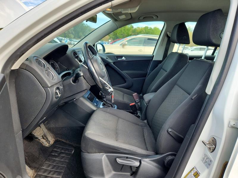 2018 Volkswagen Tiguan Limited მანქანა იყიდება აუქციონზე, vin: WVGBV7AX5JK002195, აუქციონის ნომერი: 68089406