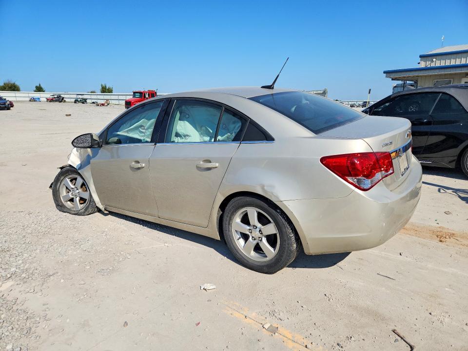 67244696 :رقم المزاد ، 1G1PC5SB8E7447930 vin ، 2014 Chevrolet Cruise مزاد بيع