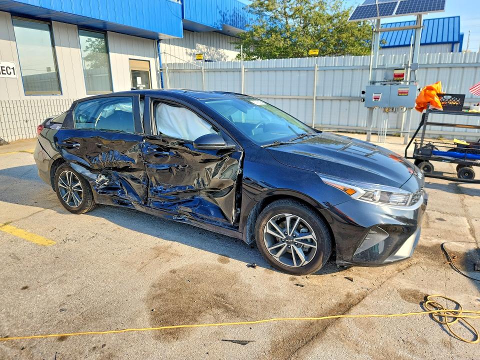 67450096 :رقم المزاد ، 3KPF24AD6RE812226 vin ، 2024 Kia Forte مزاد بيع