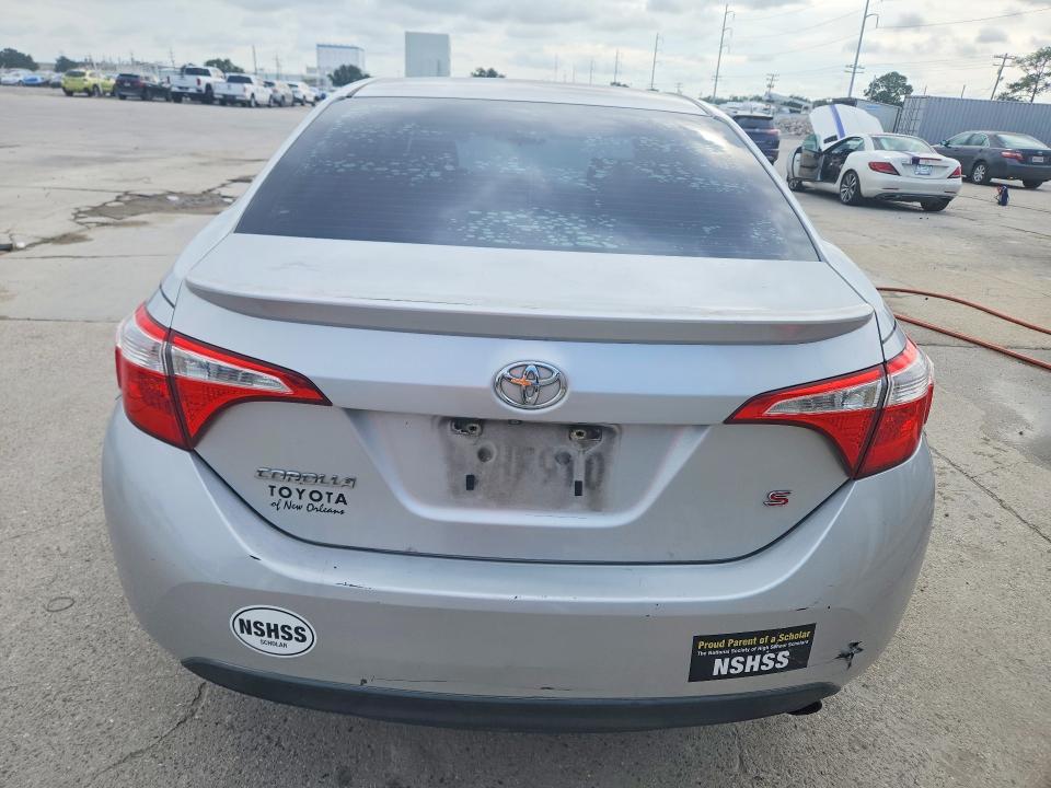 69057956 :رقم المزاد ، 5YFBURHEXFP290702 vin ، 2015 Toyota Corolla مزاد بيع