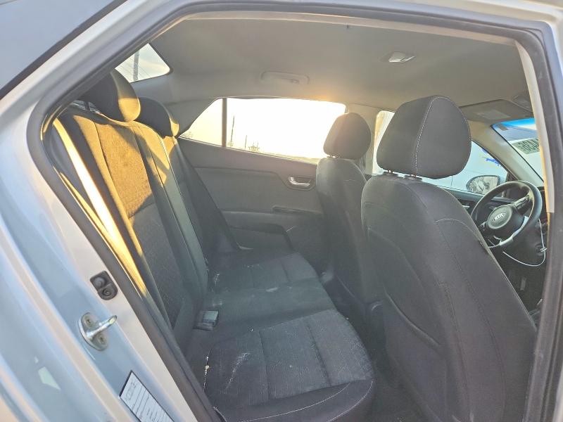 2019 Kia Rio მანქანა იყიდება აუქციონზე, vin: 3KPA24AB4KE174010, აუქციონის ნომერი: 70414436