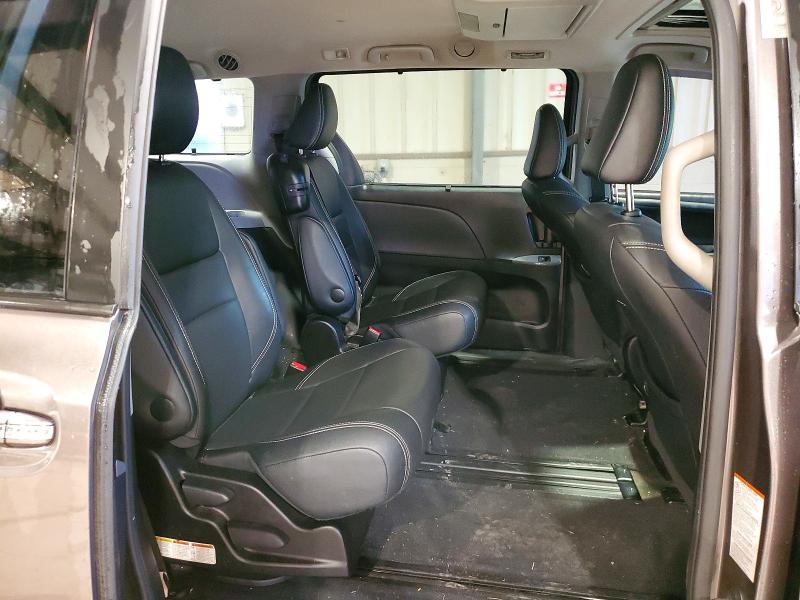 67343046 :رقم المزاد ، 5TDXK3DC5FS596565 vin ، 2015 Toyota Sienna مزاد بيع