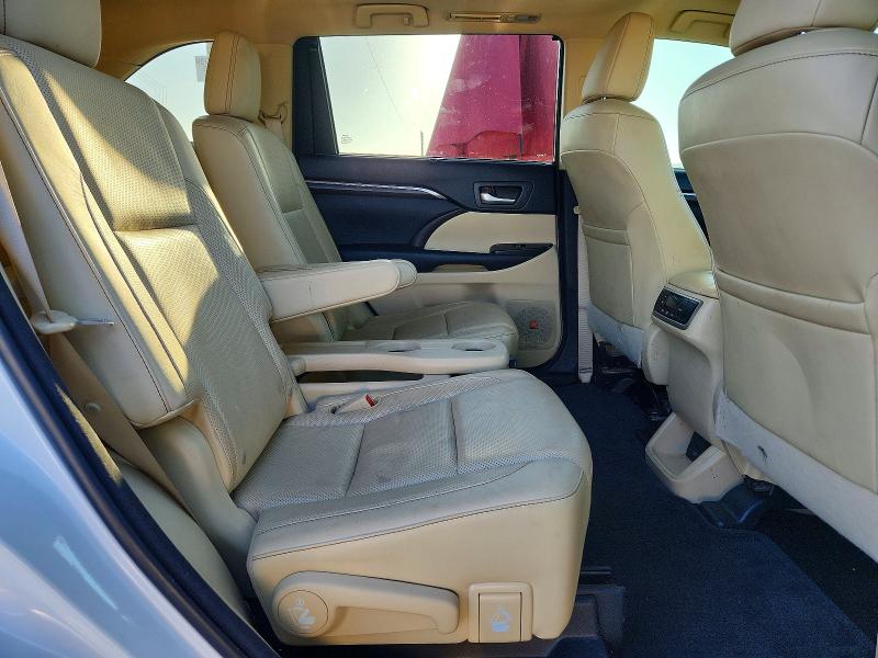 Продажа на аукционе авто 2016 Toyota Highlander, vin: 5TDYKRFH0GS135503, номер лота: 67452576